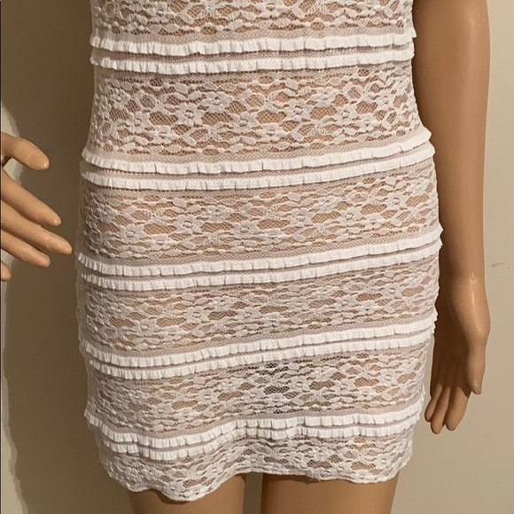 EXPRESS INTIMATES! - Picture 4 of 14